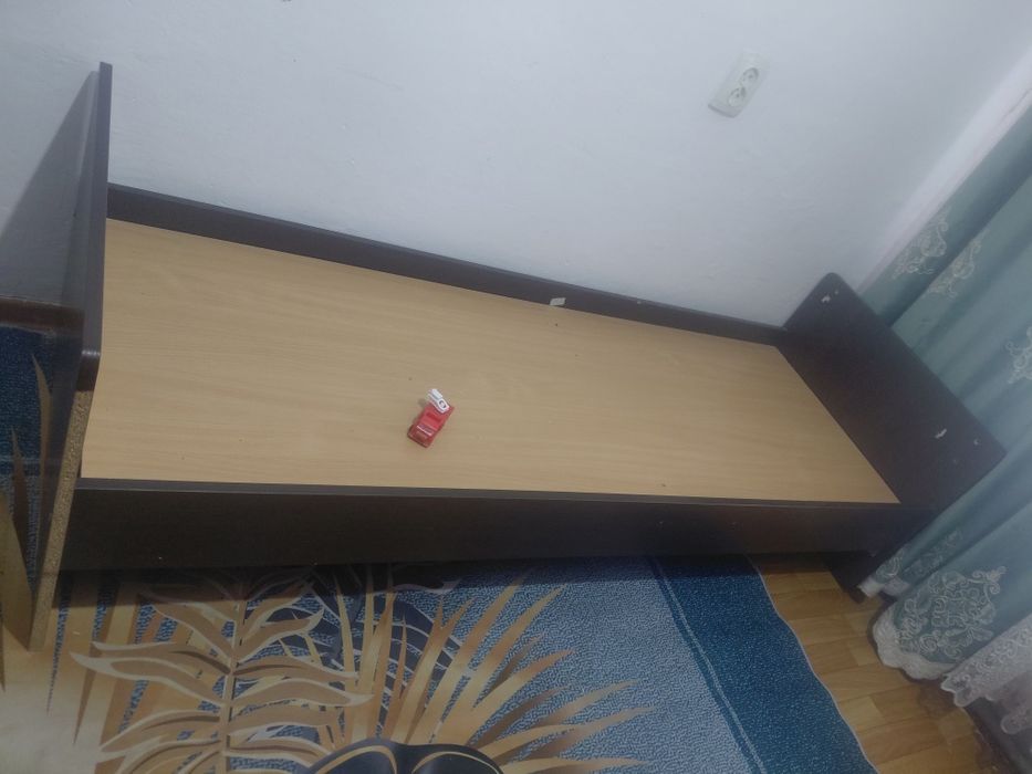 Двухместный кровать