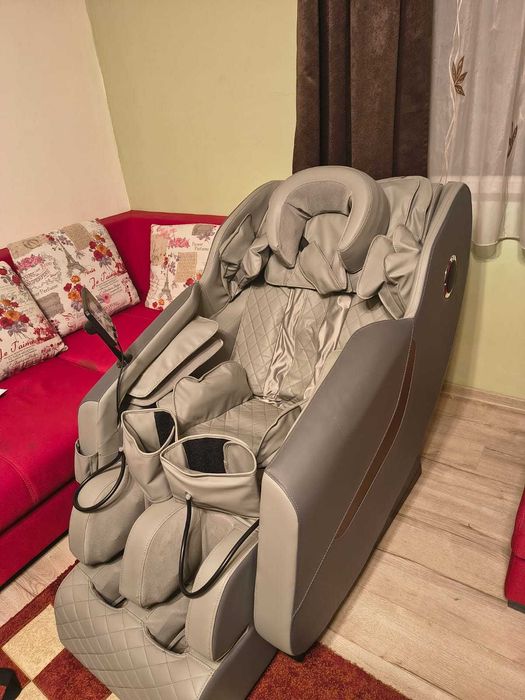 Vând fotoliu de masaj GAIUS (Gri), stare foarte bună.