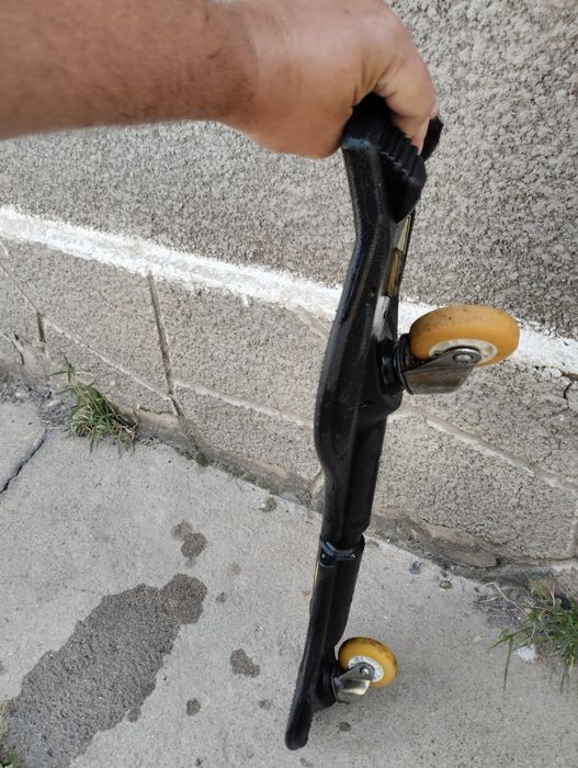 Скейт двухколёсный