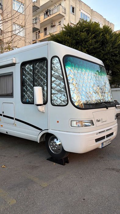 Autorulota Integrata Niesmann + Bischoff FlairLife 6.3m