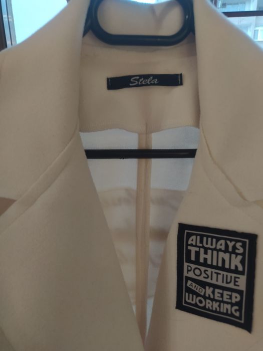 Зимно вълнено палто