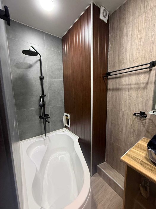 Продаётся квартира  Юнусабад 14-квартал 2-х комнатная студийная 58 квм