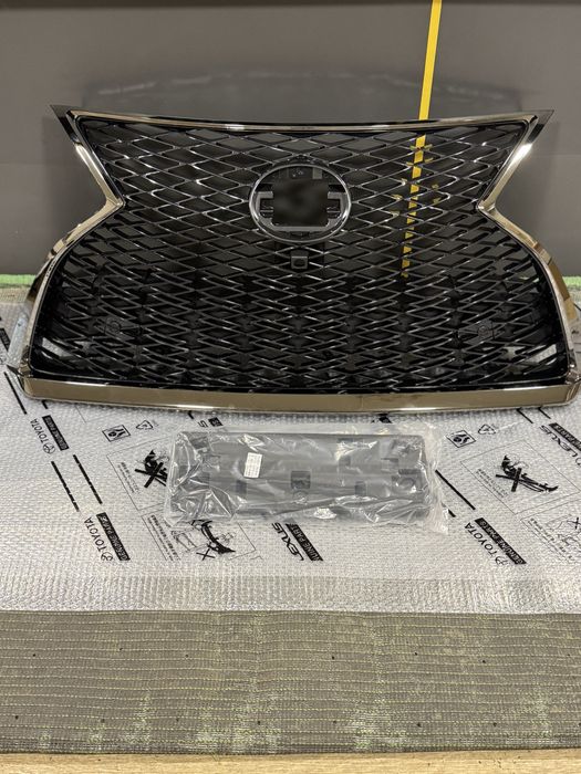Решетка Lexus RX