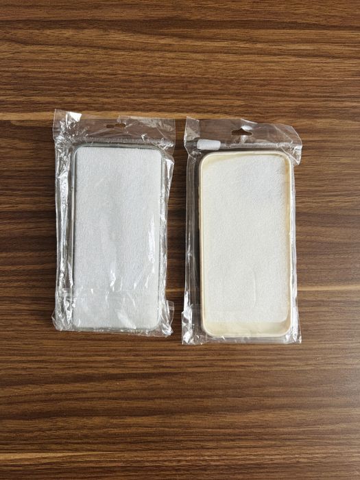 Чехлы на iPhone 15 Pro Max в хорошем состоянии.