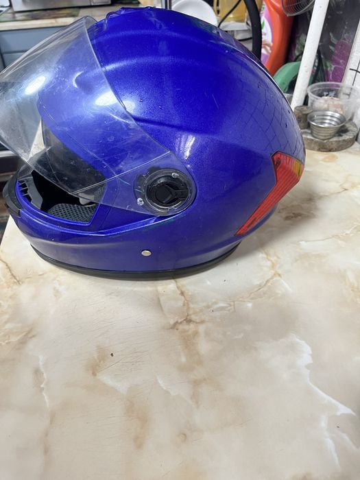 Продам шлем для мотоцикла