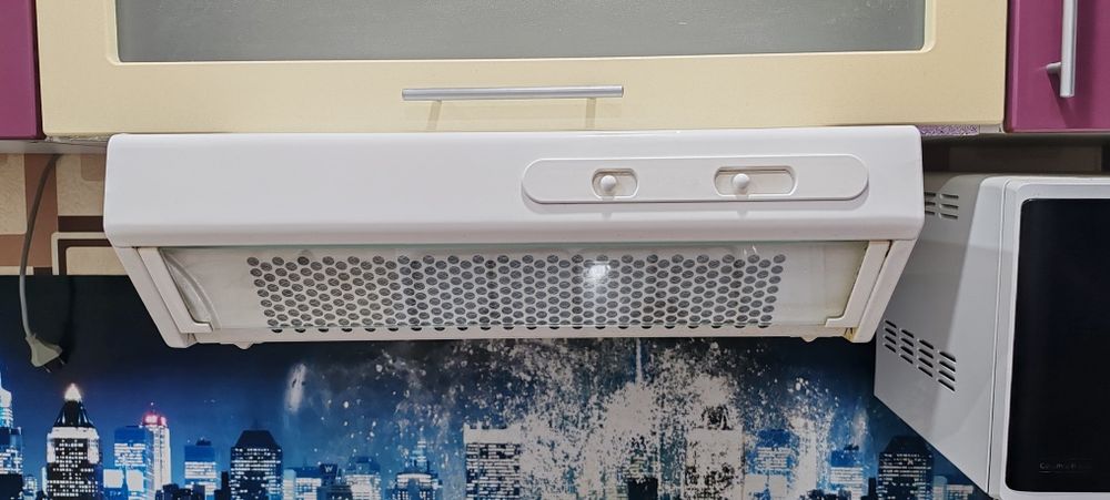 Продам кухонный гарнитур б/у