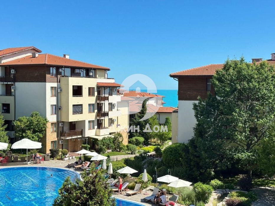 Продава се Двустаен апартамент в Свети Влас - 87 кв.м за 1391 €/кв.м - Снимка #11