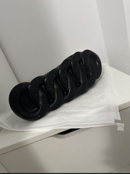 Versace Chain Reaction