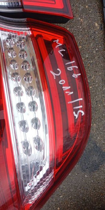 Продавам части за  МЛ166 2011/15  американски