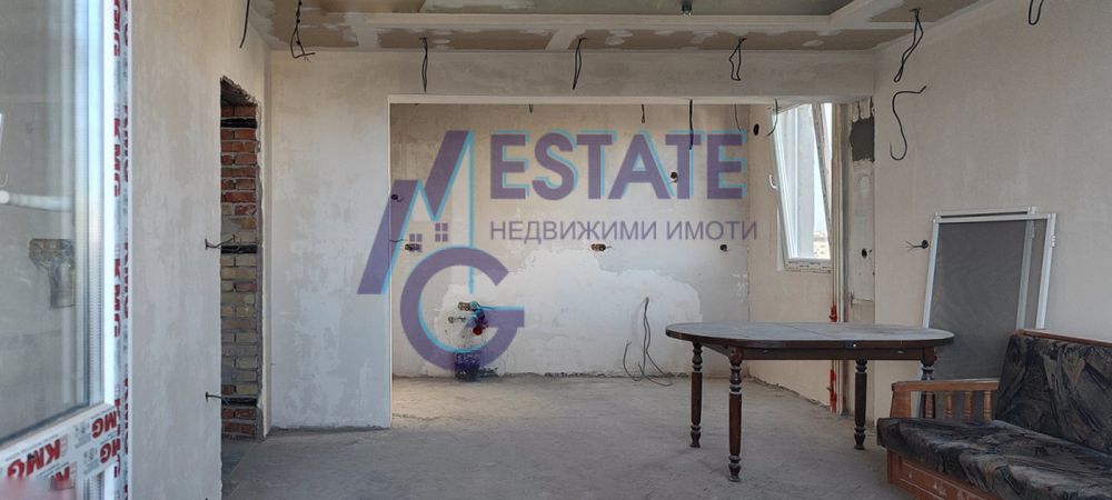 Продава се Двустаен апартамент в Бургас, Зорница - 60 кв.м за 1592 €/кв.м - Снимка #16