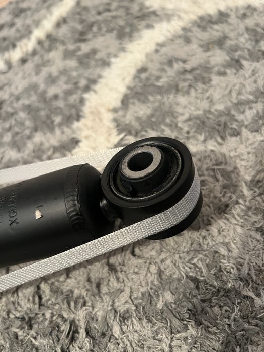 стойки амортизатор