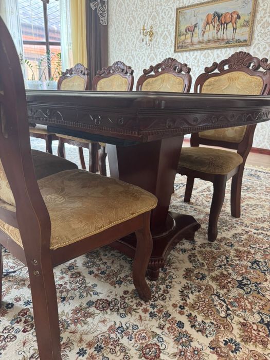 Стол и стулья натуральное дерево