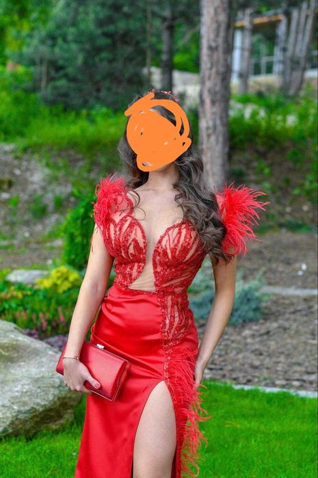 Страхотна бална рокля