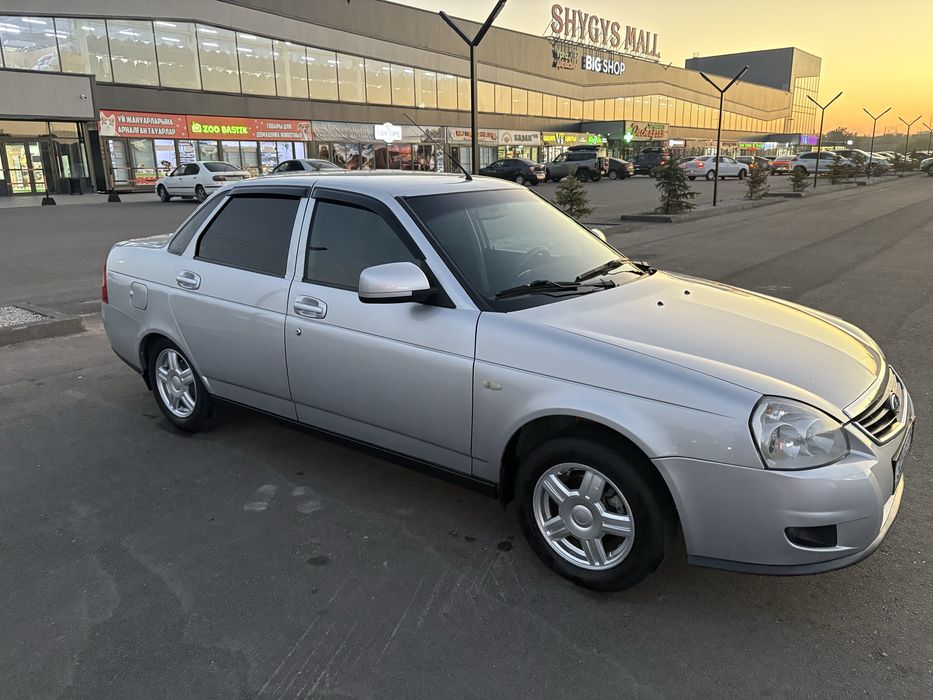 Lada Priora 2, 2014 г. — 207 000 км, обслужена