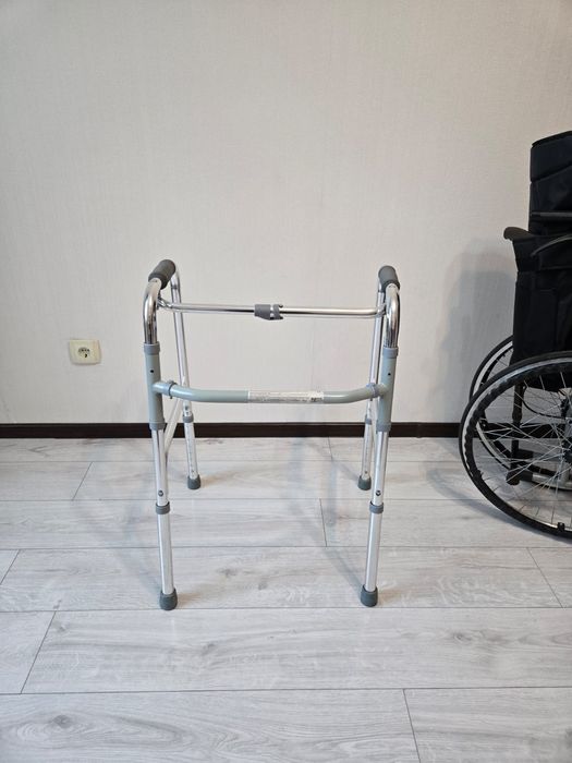 Продам ходунки для взрослых