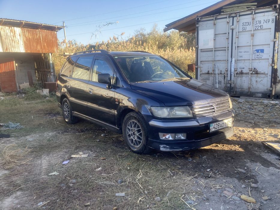 Продам мицубиси спейс вагон 1999г