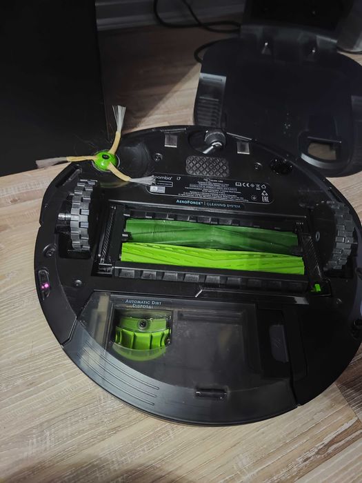 iRobot Roomba i7