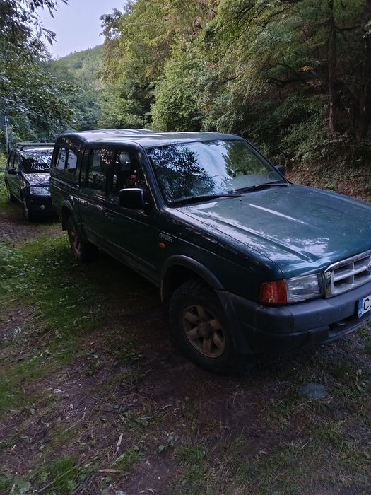 Vand Ford Ranger 4x4 cu reductor Aer conditionat stare foarte bună