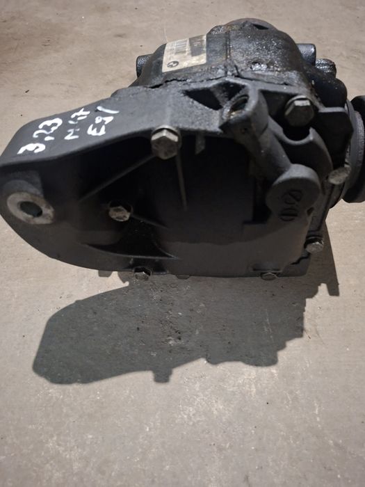 Grup spate raport 3.23 motor N47 20D BMW E90 E91 Cod 7591020 in stare buna de funcționare