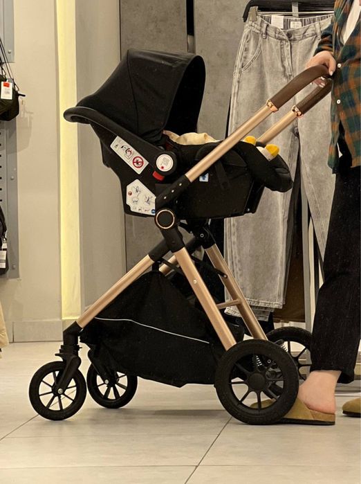 Продается Коляска 3-в-1 Kidilo V8-С