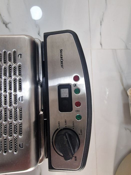 Friteuza cu ulei 4 l