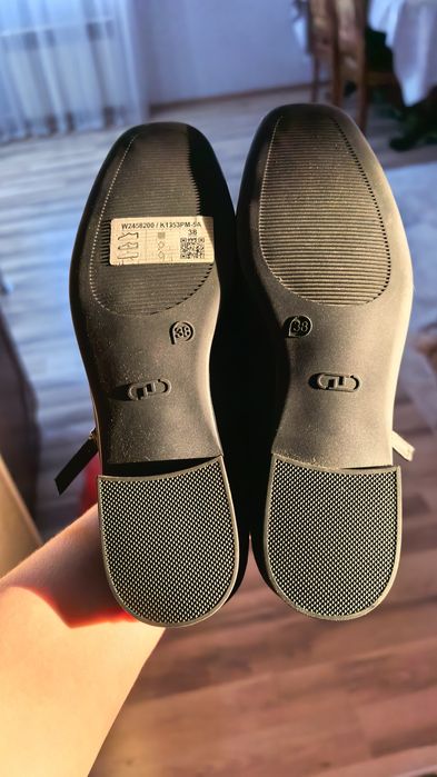 Продам туфли, балетки