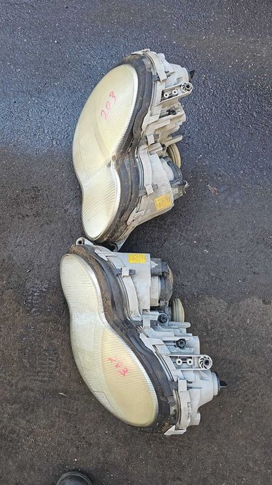 Фары на Mercedes C-Class 203