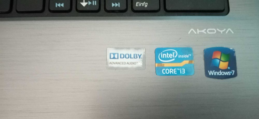 Продавам Лап топ мedion..