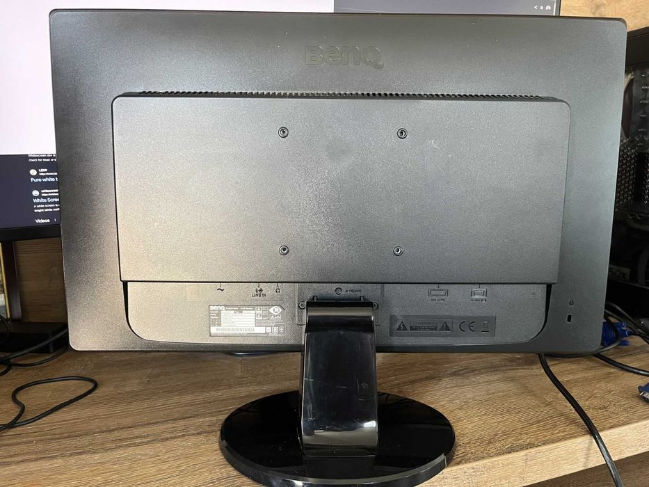 Монитор BenQ GL2250-T 21.5" Full HD (VGA + DVI)