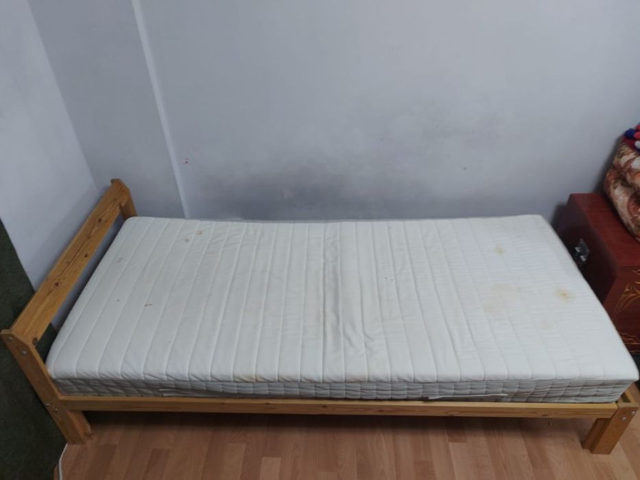 Продам кровать  IKEA