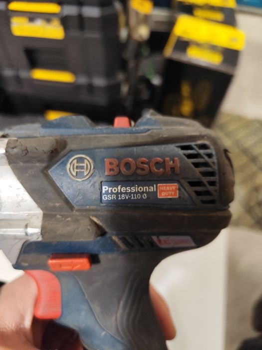 Мощен безчетков винтоверт Бош Bosch GSR 18V-110 C + 5Ah