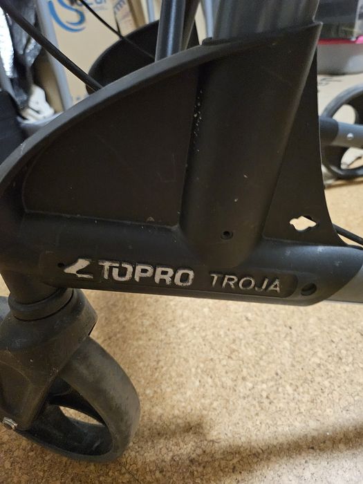 Rolator, cadru de mers