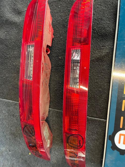 Леви стопове в бронята за Ауди Audi Q3 8U0