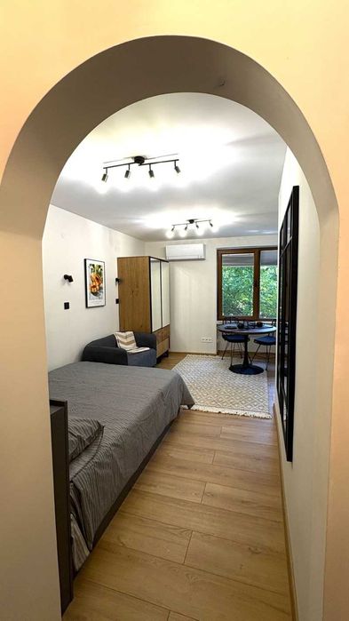 Дава се под наем Едностаен апартамент в София, Център - 30 кв.м за 626.28 € - Снимка #8