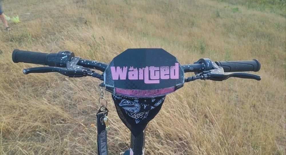 Vând Kukirin G2 2025 + contact,  în stare aproape perfectă 1000 km reali. PREȚUL ESTE UȘOR NEGOCIABIL!! Dați mi mesaj pe WhatsApp pentru videoclipuri