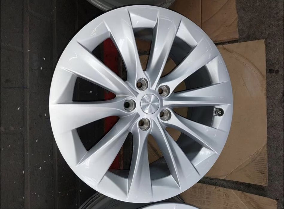Tesla джанти 19 Цола S/X