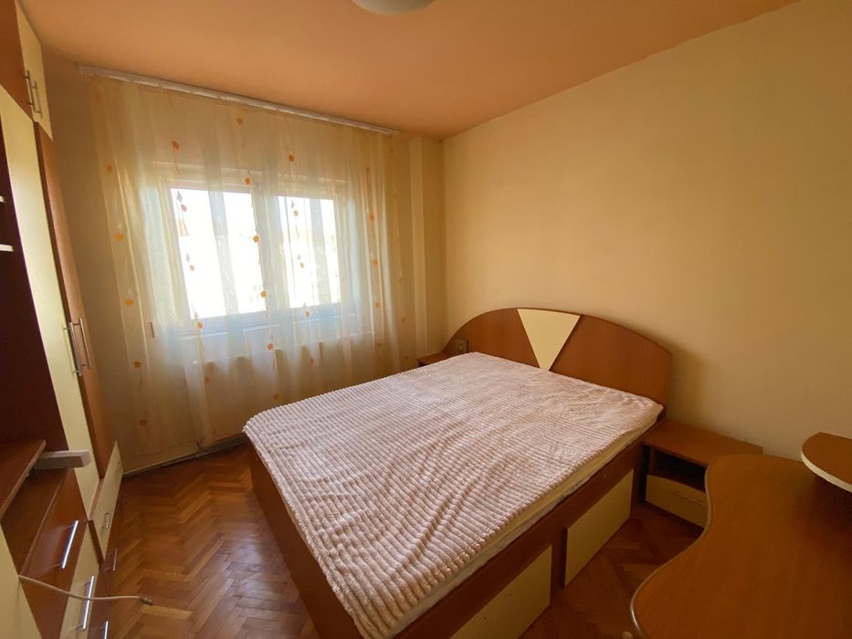 Dormitor complet în stare foarte bună