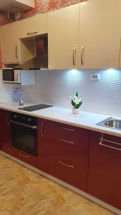 Продава се Тристаен апартамент в Пловдив, Христо Смирненски - 84 кв.м за 1739 €/кв.м - Снимка #4