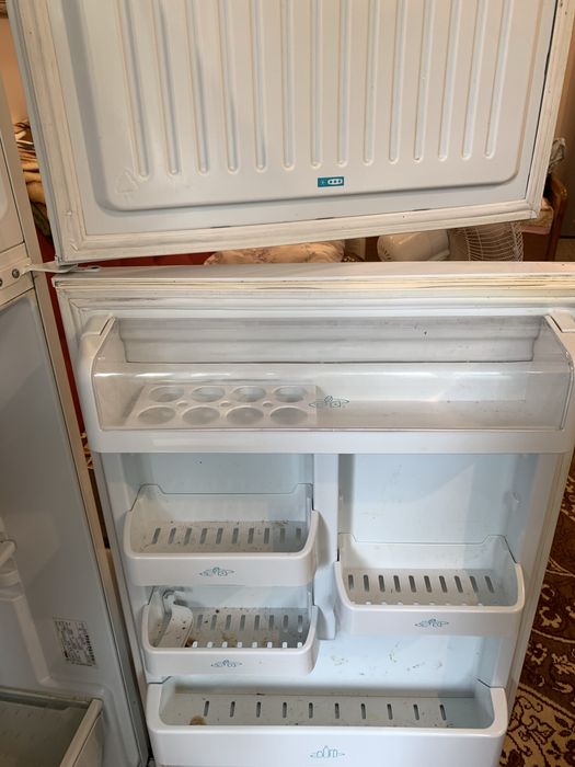 Продам холодильник стинол на запчасти