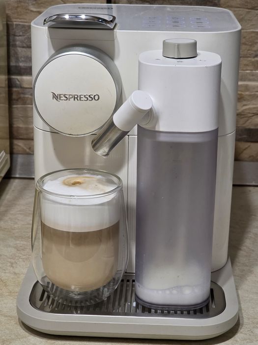 Espressor capsule Nespresso – stare foarte bună

Vând espressor Nespre