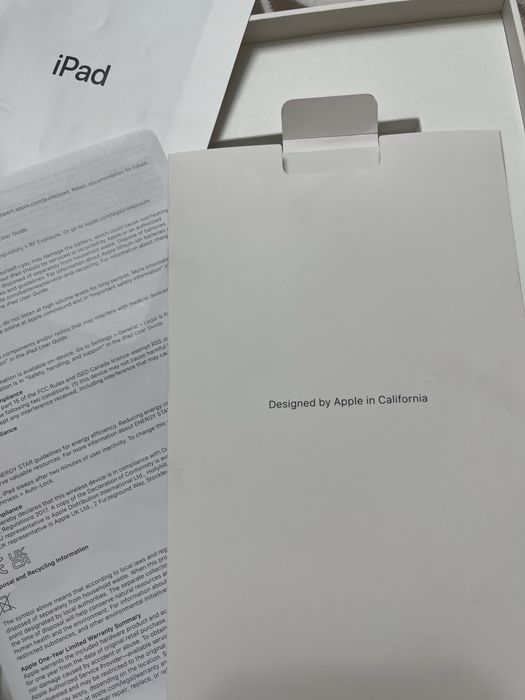 IPad 9 почти новый(полное комплектация)