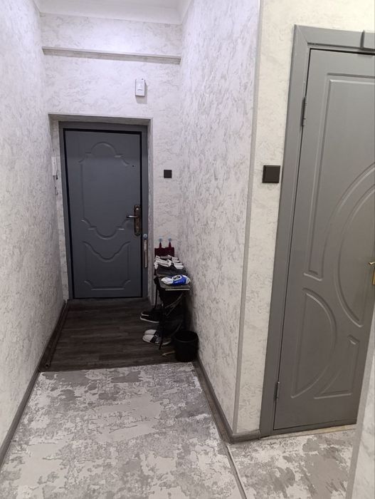 2 xonali +balkon gʻishtli novostroyka  sergili 6A  Bez makler