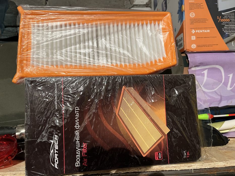 Продам заглушки в передний бампер б/у