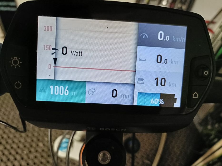 Bosch Nyon pentru bicicleta electrica cu gps, navigatie