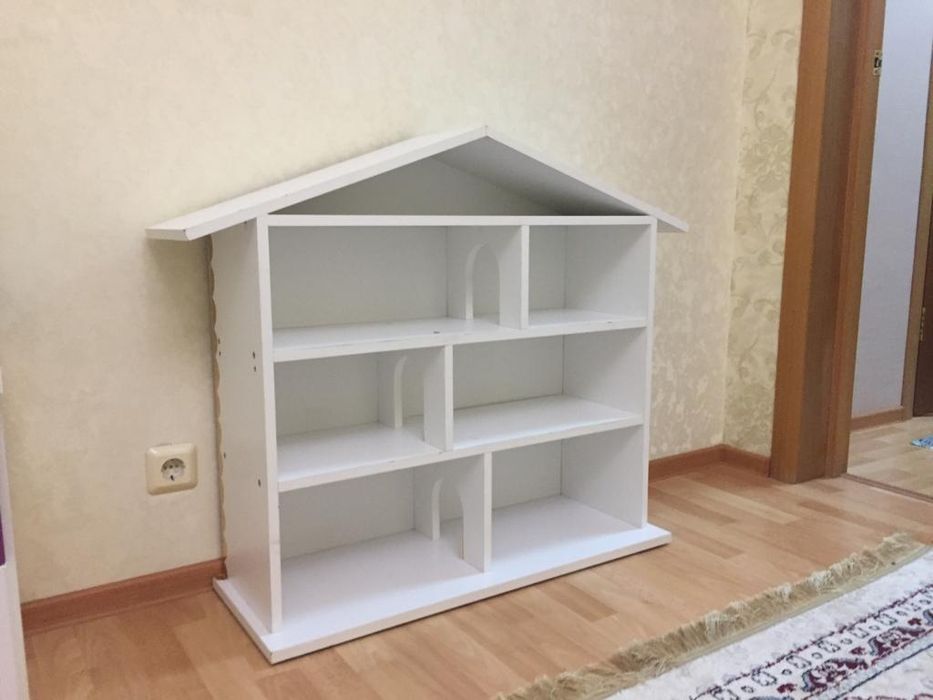 Продам шкаф  с тумбой в детскую