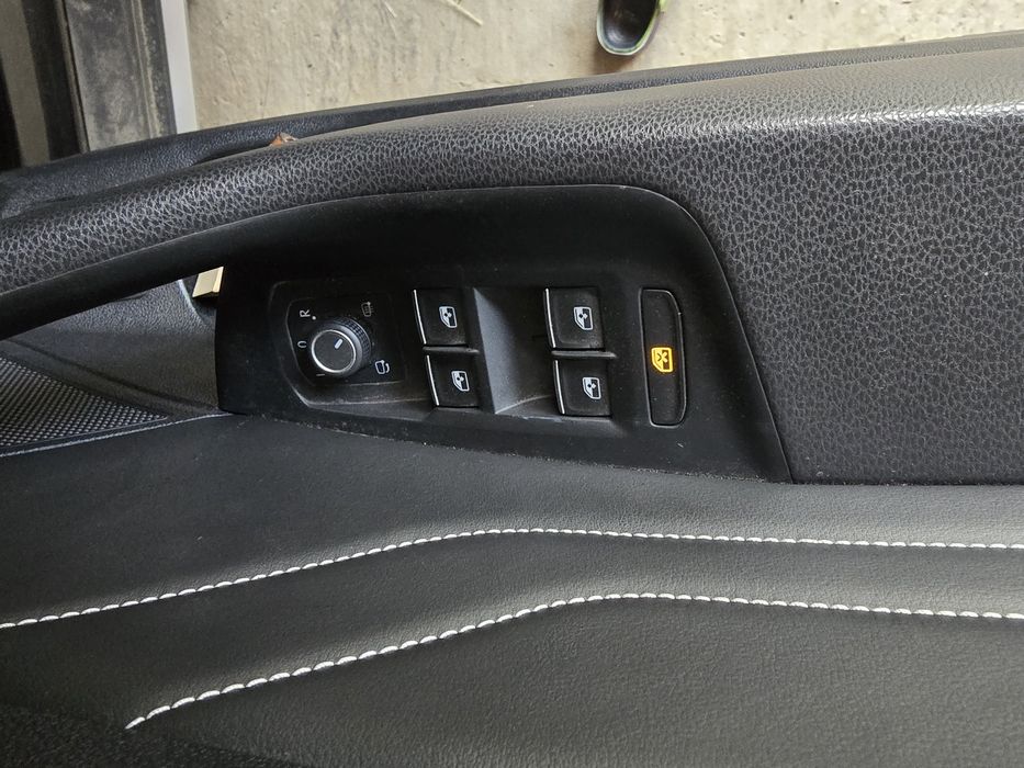 Volkswagen Passat Alltrack VW Passat Alltrack 2.0TDI 200CP DSG 4x4, LED Matrix, Navigatie