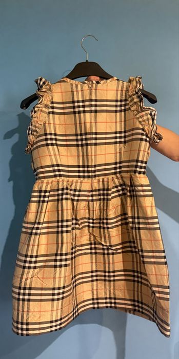 Рокля тип Burberry
