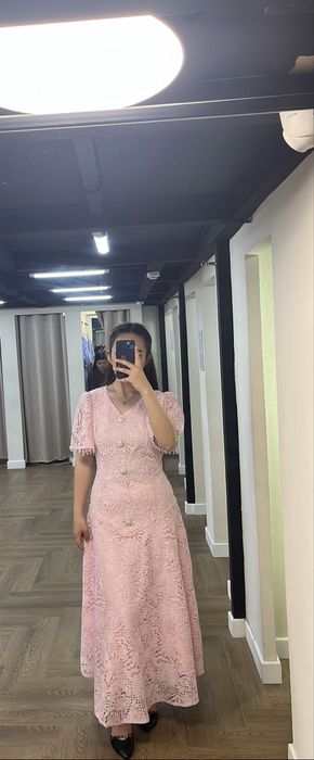 Продаю нежно розовое платье