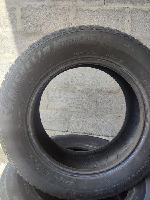 Зимняя резина. Состояние хорошее.