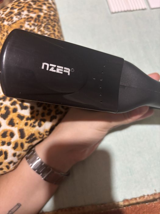 Продавам преси за коса